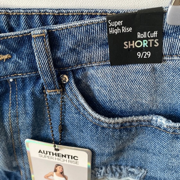 Simple Society super high rise roll cuff shorts, Size 9/29,  NWT - Picture 6 of 9